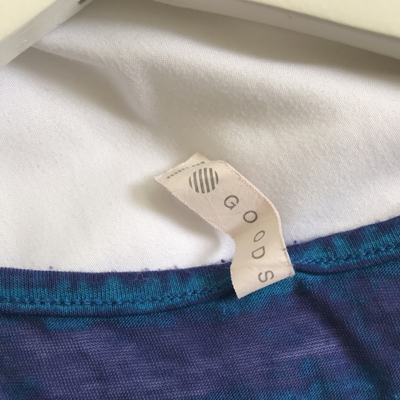 Colorfast flowy top - Picture 8 of 9